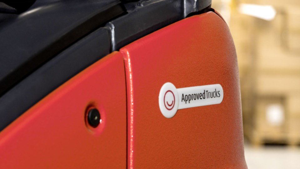 Fotografija remontovanog polovnog Linde viljuškara - Sa Linde Approved Trucks programom klijenti mogu da individualno pripreme polovne viljuškare za sve zahteve određene branše.